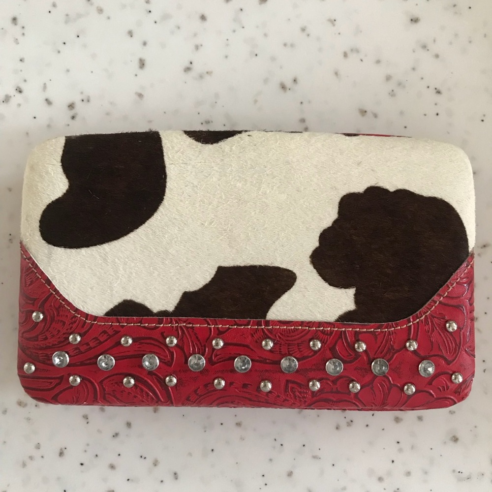 Clutch style wallet